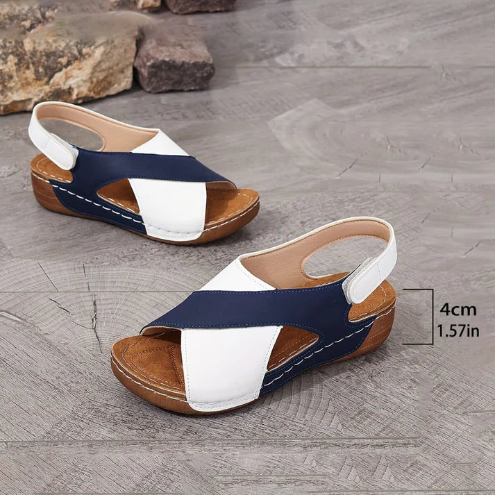 Carla - Orthopedic sandals with slanted heel