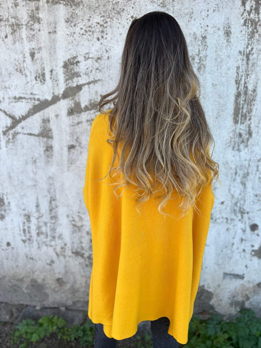 Celine | Cozy Oversized V-Neck Sweater