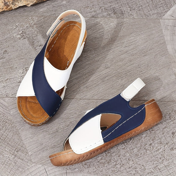 Carla - Orthopedic sandals with slanted heel